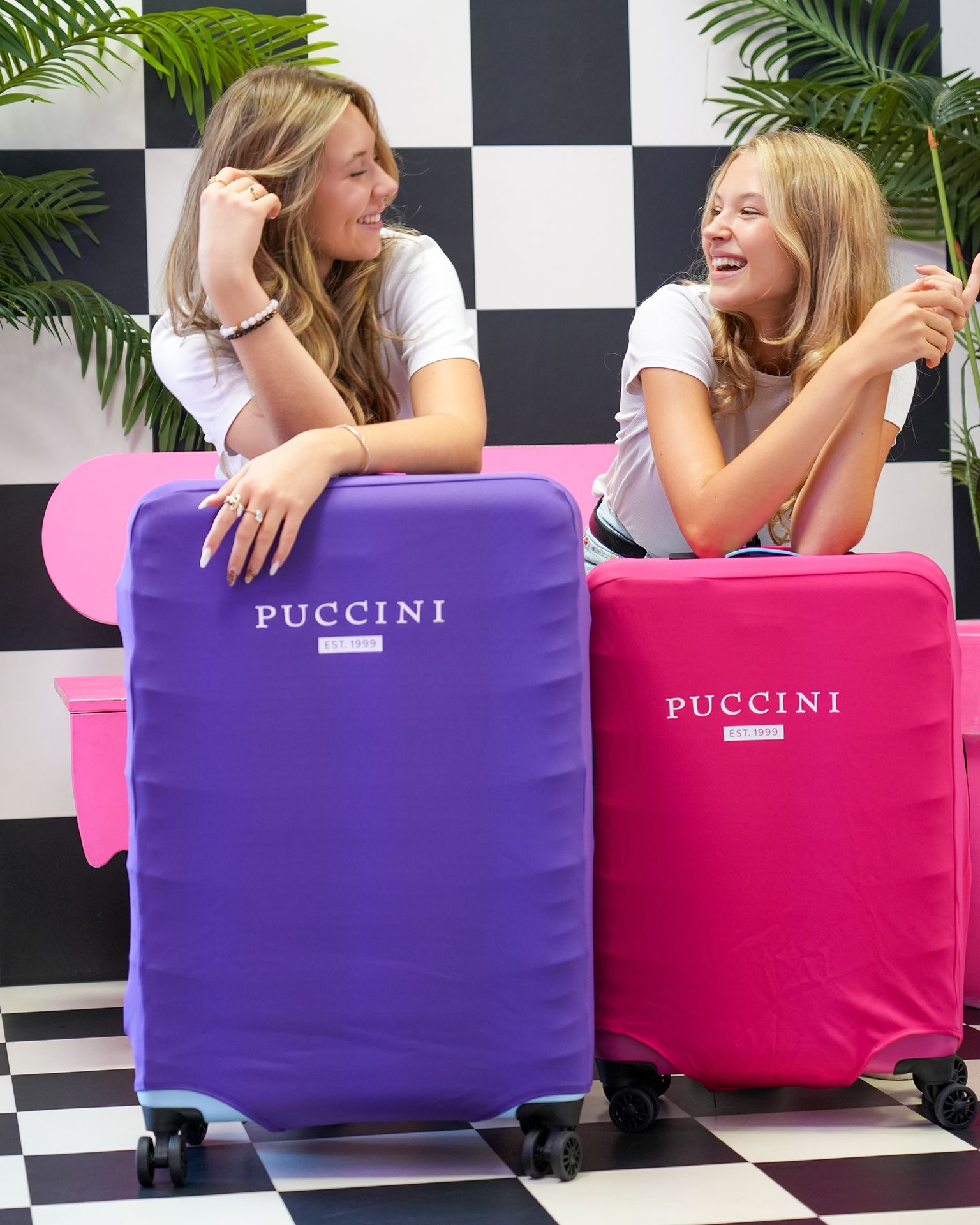 Védőhuzat közepes méretű bőröndhöz, lila